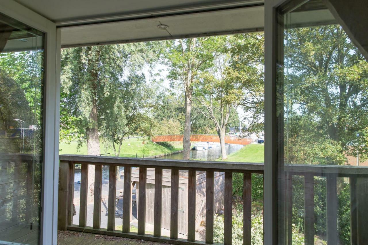 Ferienwohnung Uitzicht Op De Haven Kollum Exterior foto